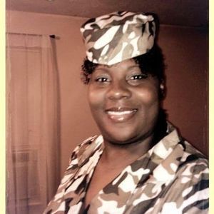 Meet your Posher, Renea